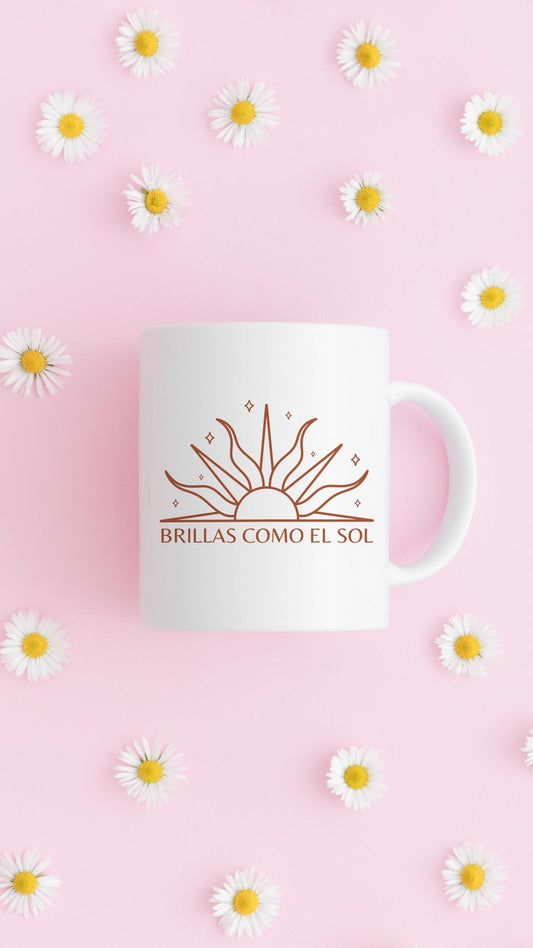 Brillas Como El Sol Mug