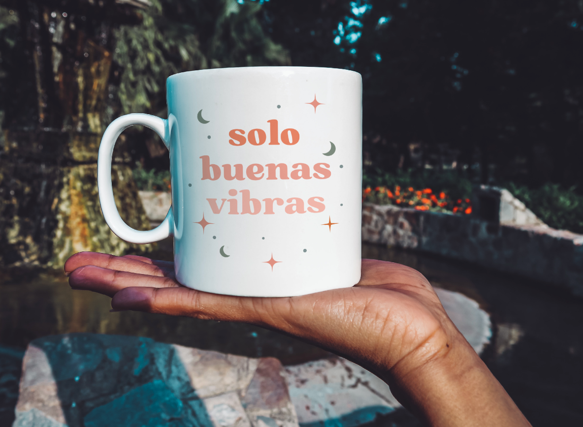 Solo Buenas Vibras Mug